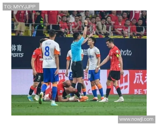 成都篮球队战术变革引发热议球迷热盼新赛季精彩表现